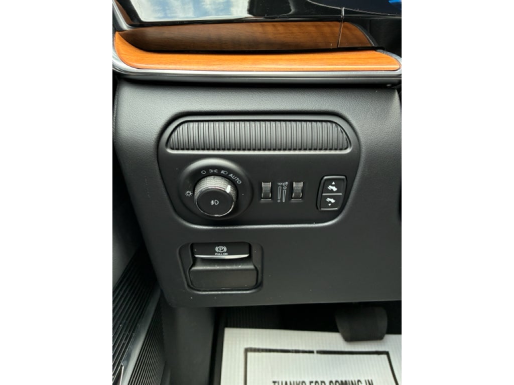 2025 Jeep Grand Wagoneer Series III 4x4