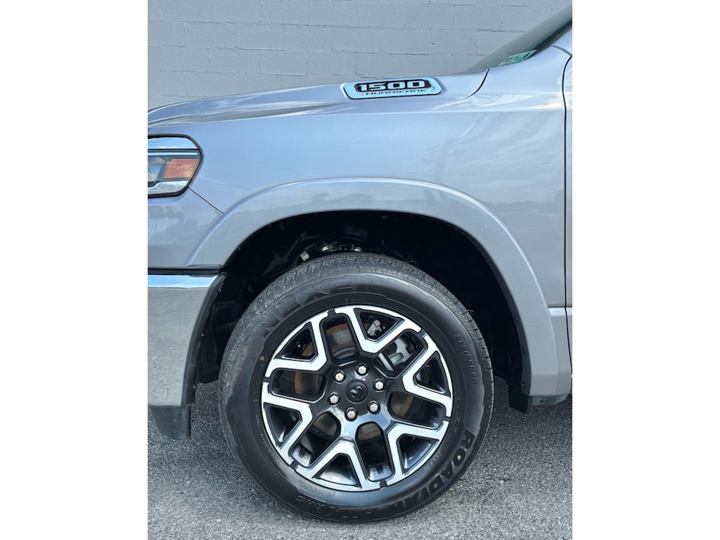 2026 RAM 1500 Laramie Crew Cab 4x4 5'7' Box
