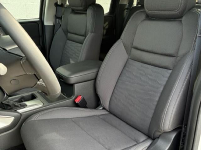 2024 Nissan Frontier Crew Cab SV 4x4