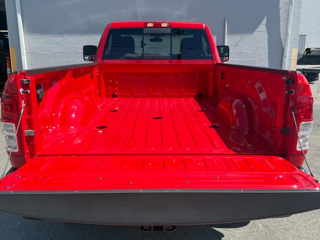2024 RAM 3500 Tradesman Regular Cab 4x4 8' Box