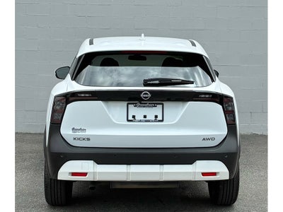 2025 Nissan Kicks SV