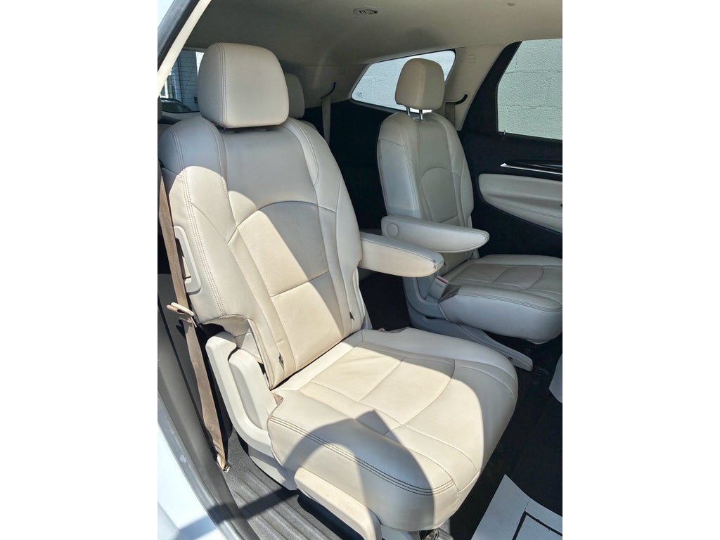 2023 Buick Enclave Essence AWD