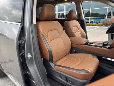 2023 Nissan Pathfinder Platinum 4WD