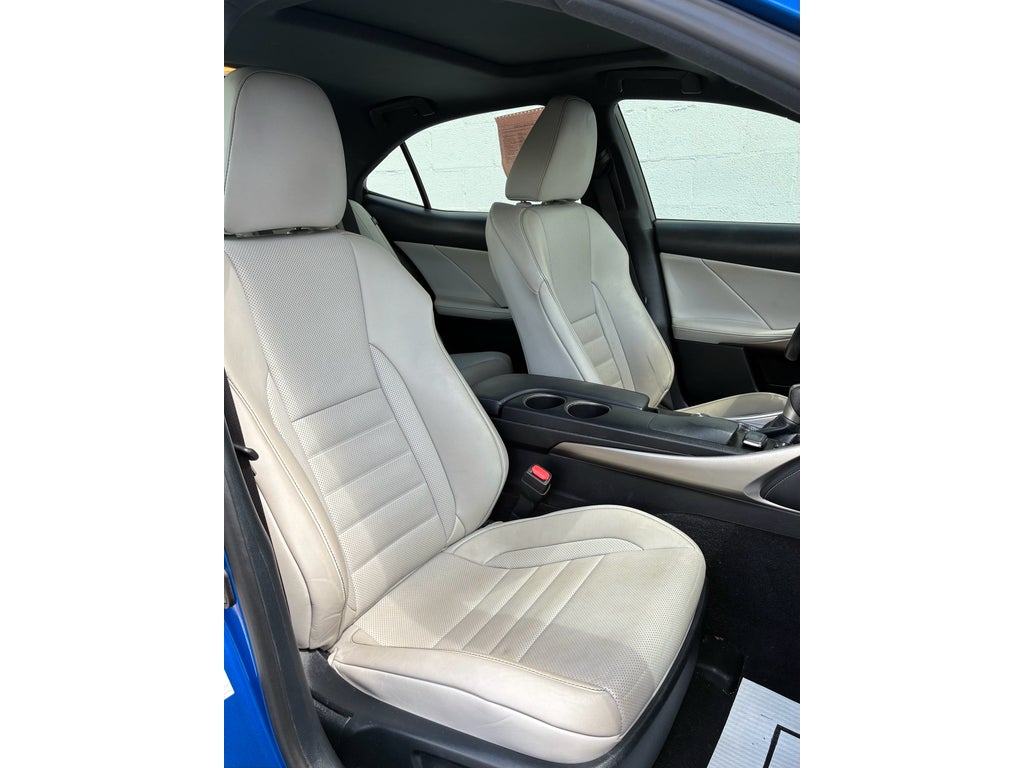 2016 Lexus IS 300 Base