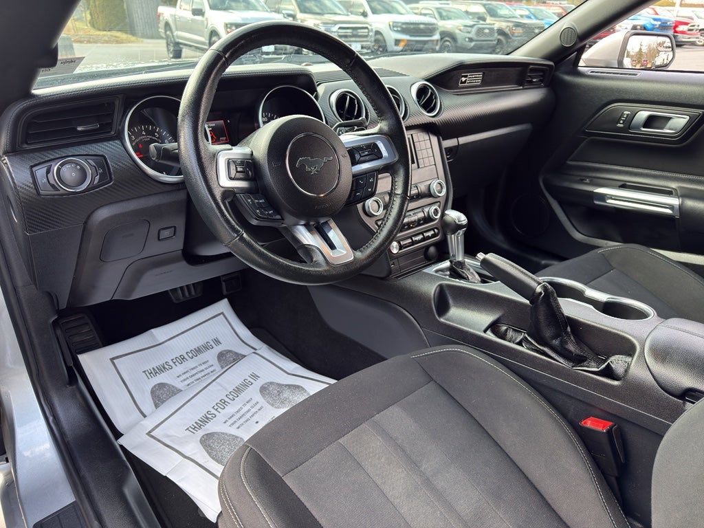 2020 Ford Mustang EcoBoost