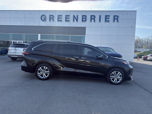 2023 Toyota Sienna Platinum