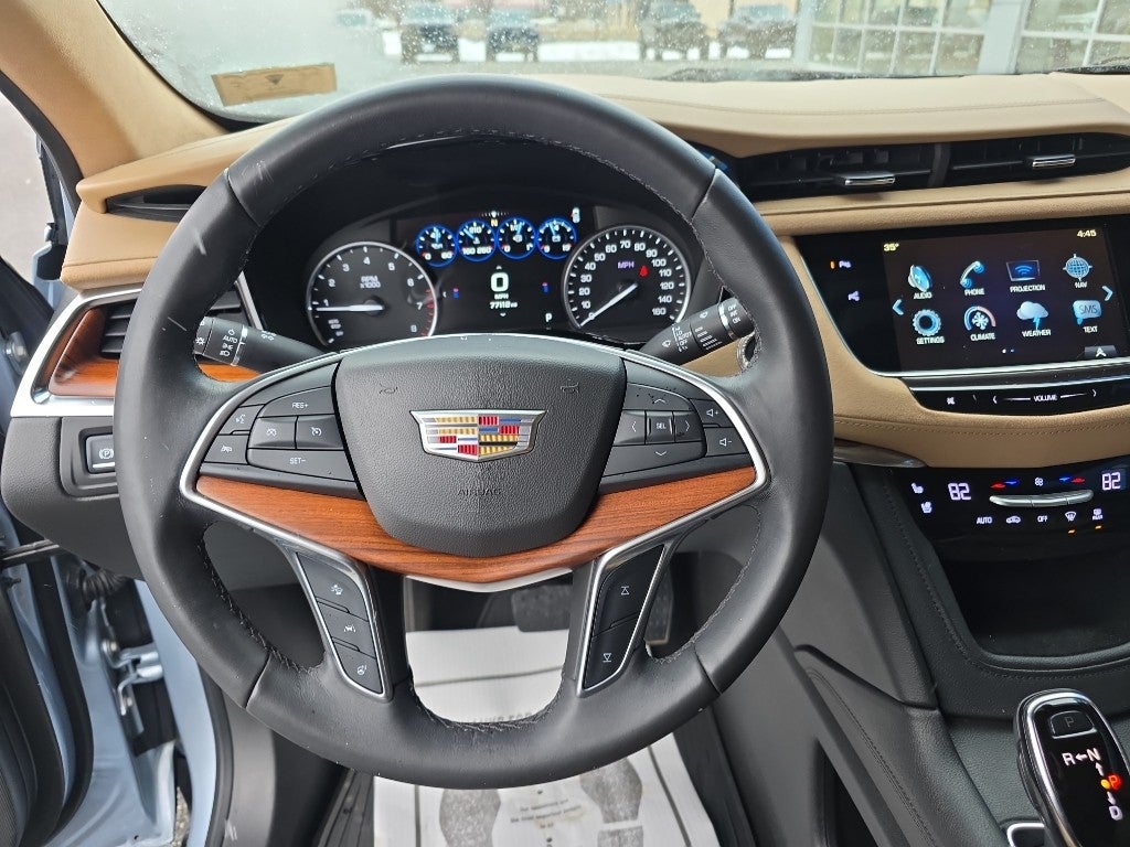 2017 Cadillac XT5 Platinum AWD