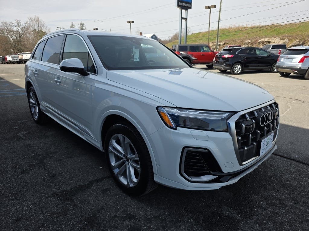 2025 Audi Q7 Premium Plus