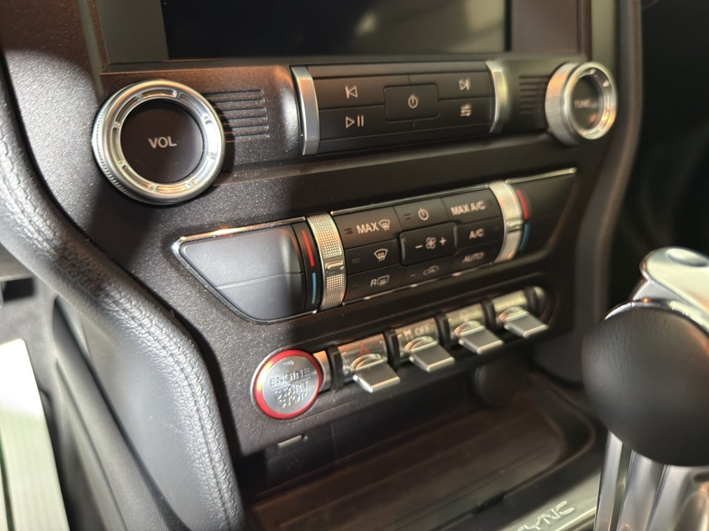 2022 Ford Mustang Mach 1