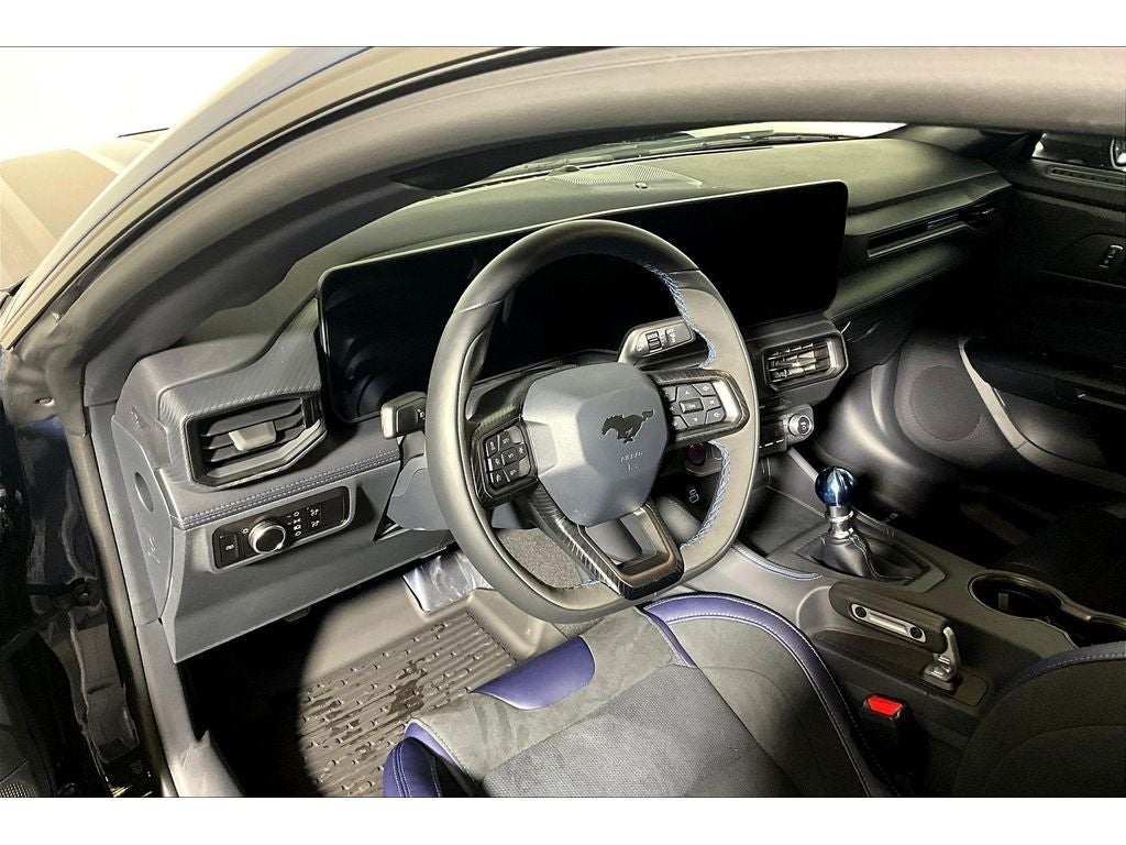 2025 Ford Mustang Dark Horse