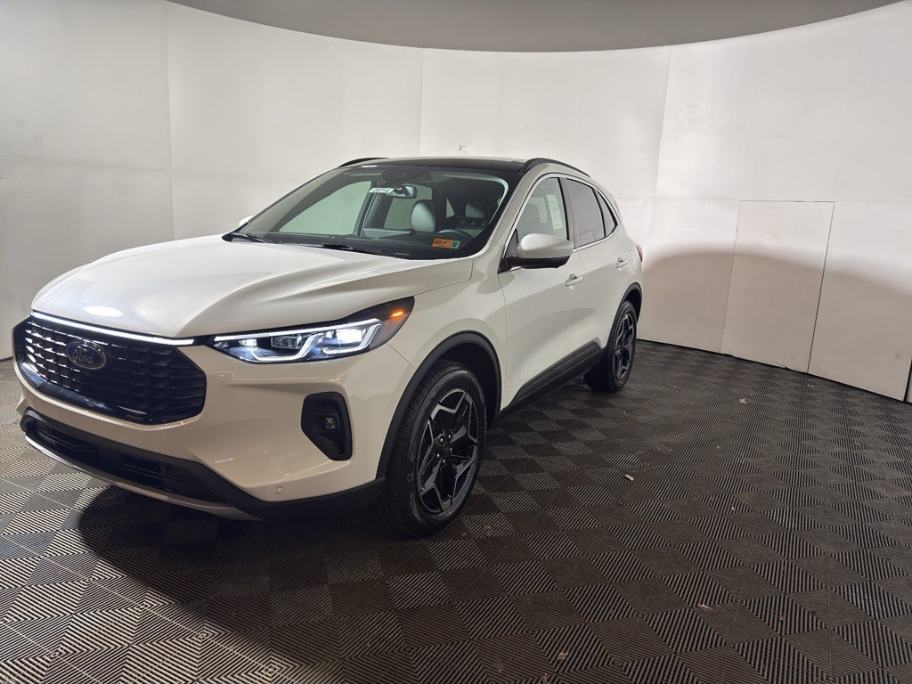 2026 Ford Escape Platinum