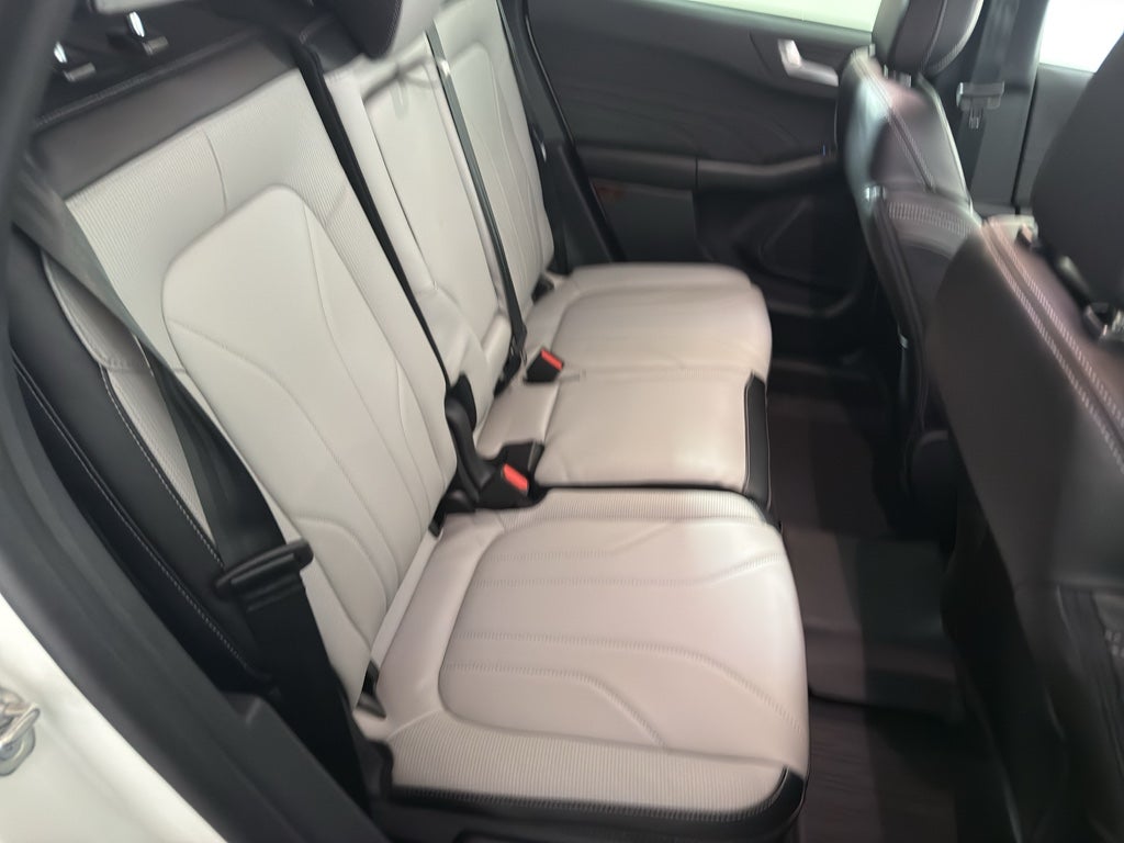 2026 Ford Escape Platinum