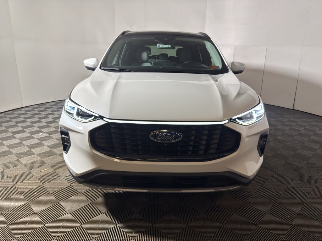 2026 Ford Escape Platinum