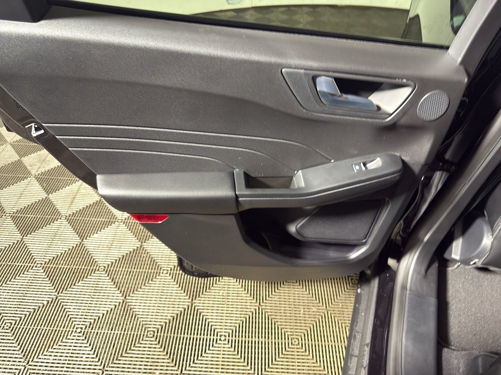 2026 Ford Escape ST-Line Elite