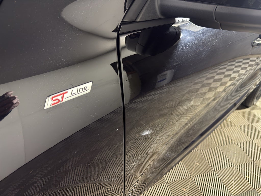 2026 Ford Escape ST-Line Elite