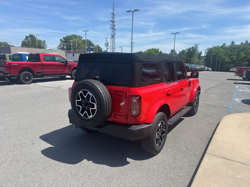 2024 Ford Bronco Outer Banks