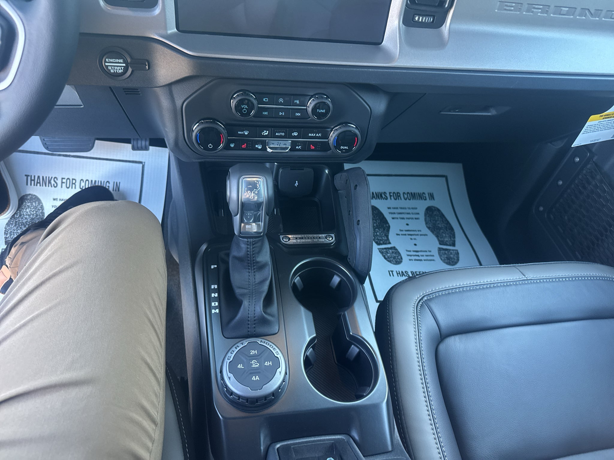 2026 Ford Bronco Outer Banks
