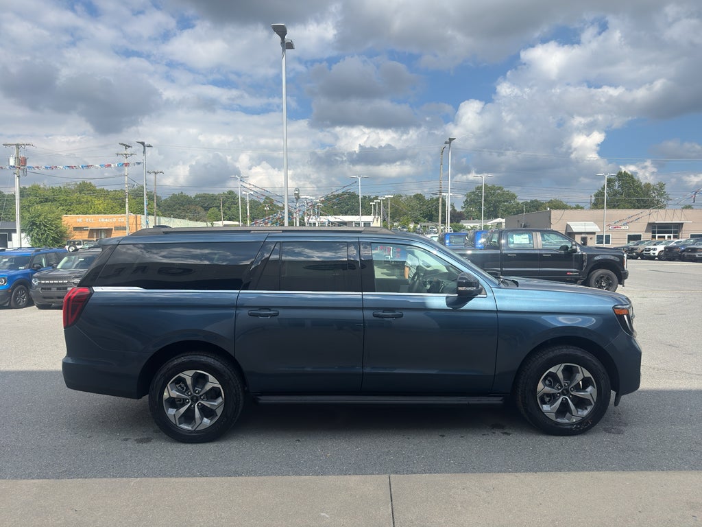 2027 Ford Expedition MAX Active