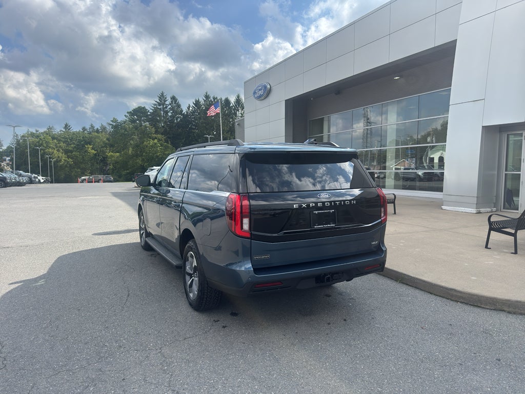 2027 Ford Expedition MAX Active