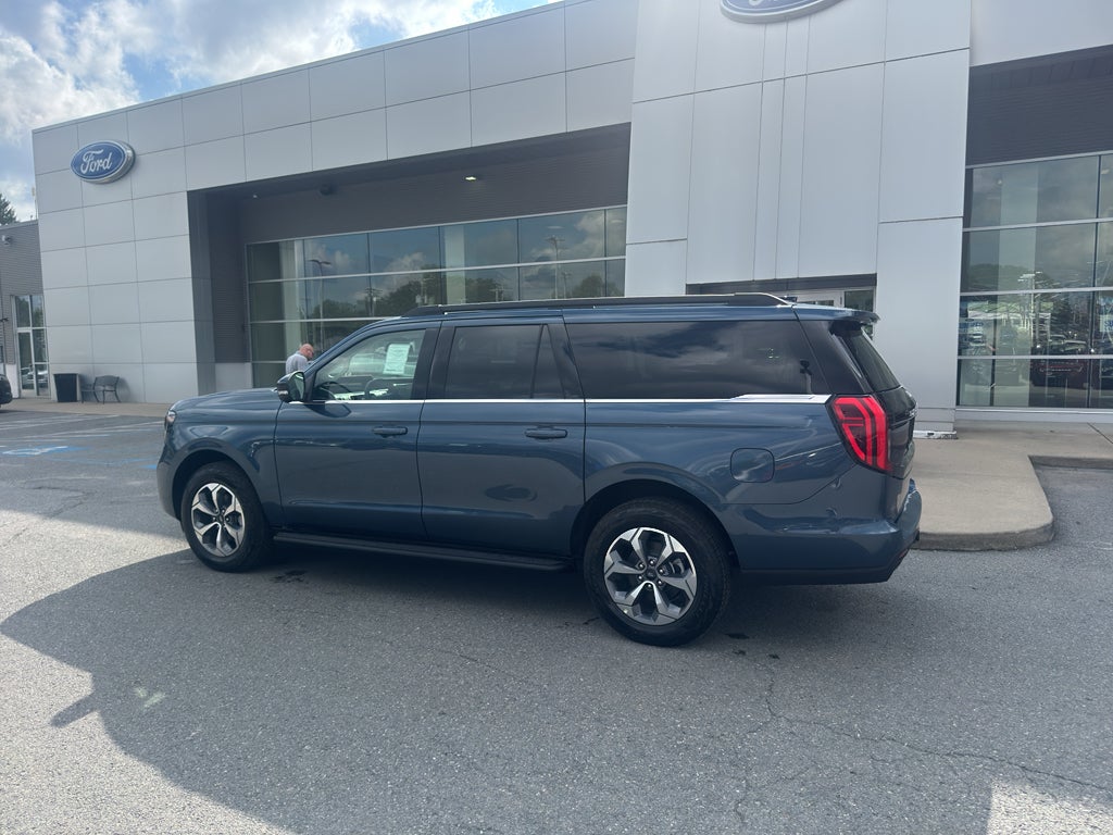 2027 Ford Expedition MAX Active