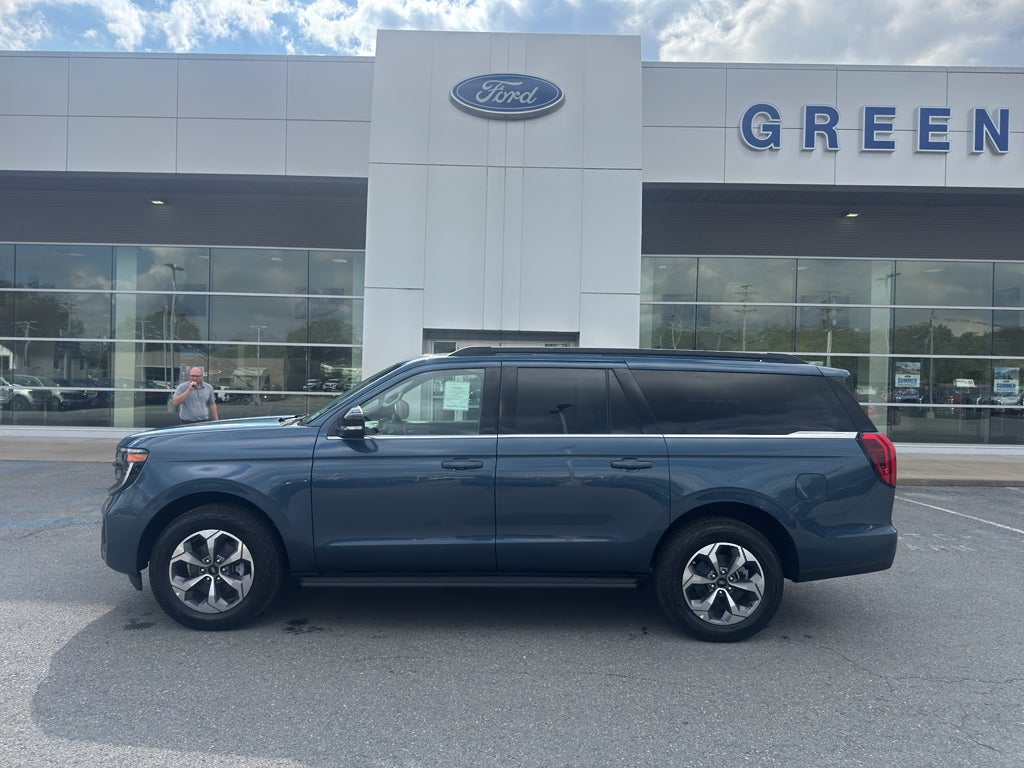 2027 Ford Expedition MAX Active