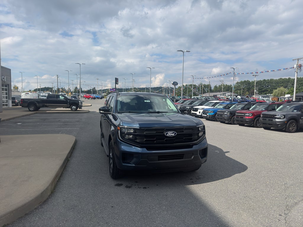 2027 Ford Expedition MAX Active