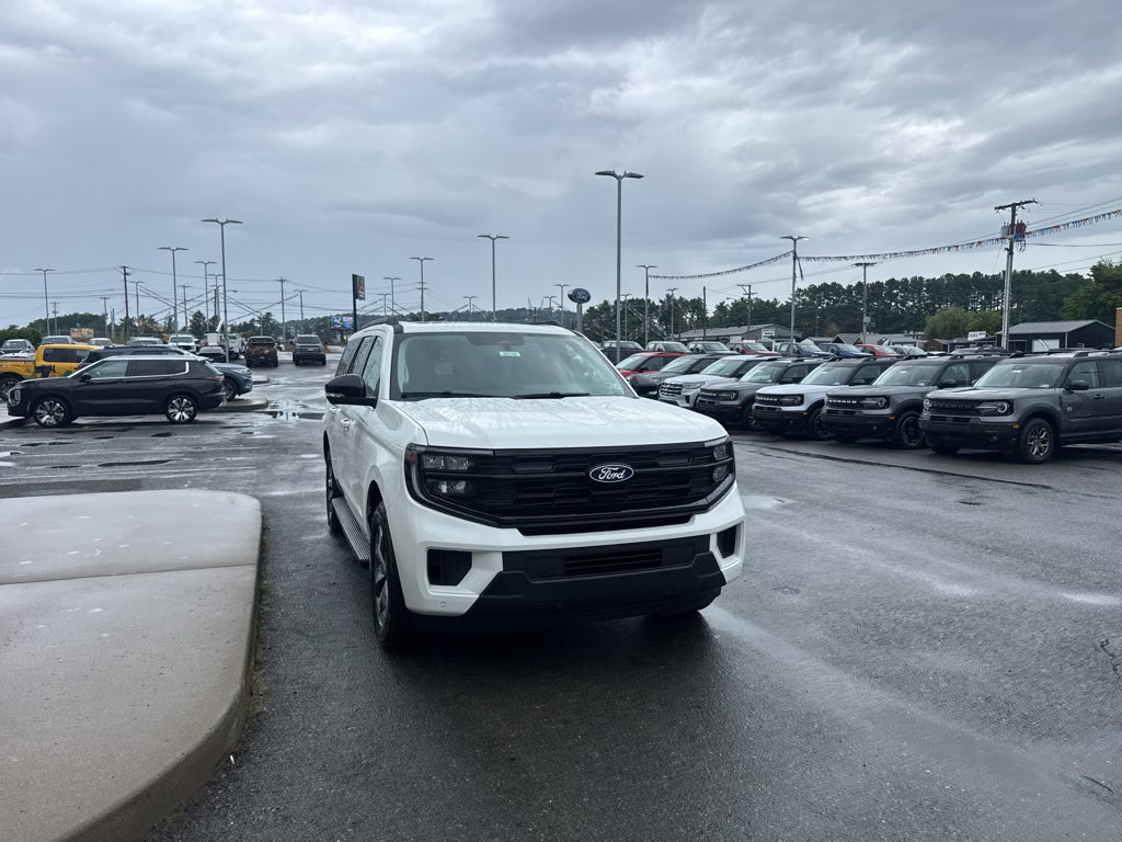 2027 Ford Expedition MAX Active