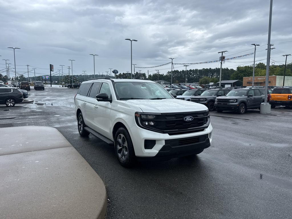 2027 Ford Expedition MAX Active