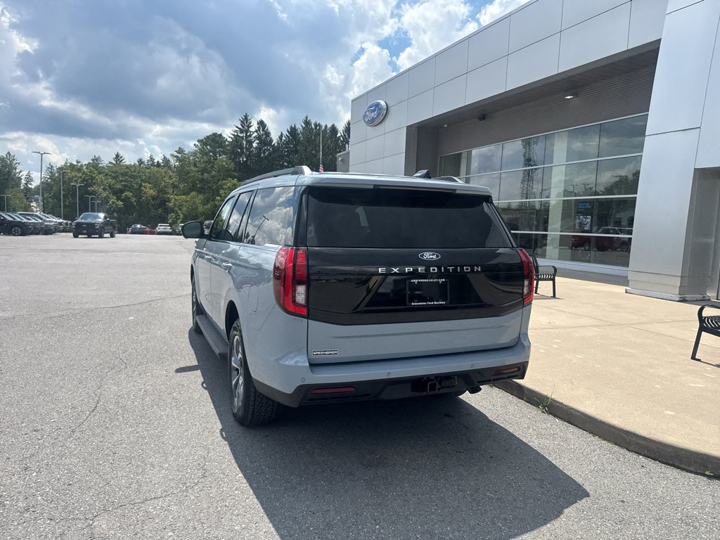 2027 Ford Expedition Active