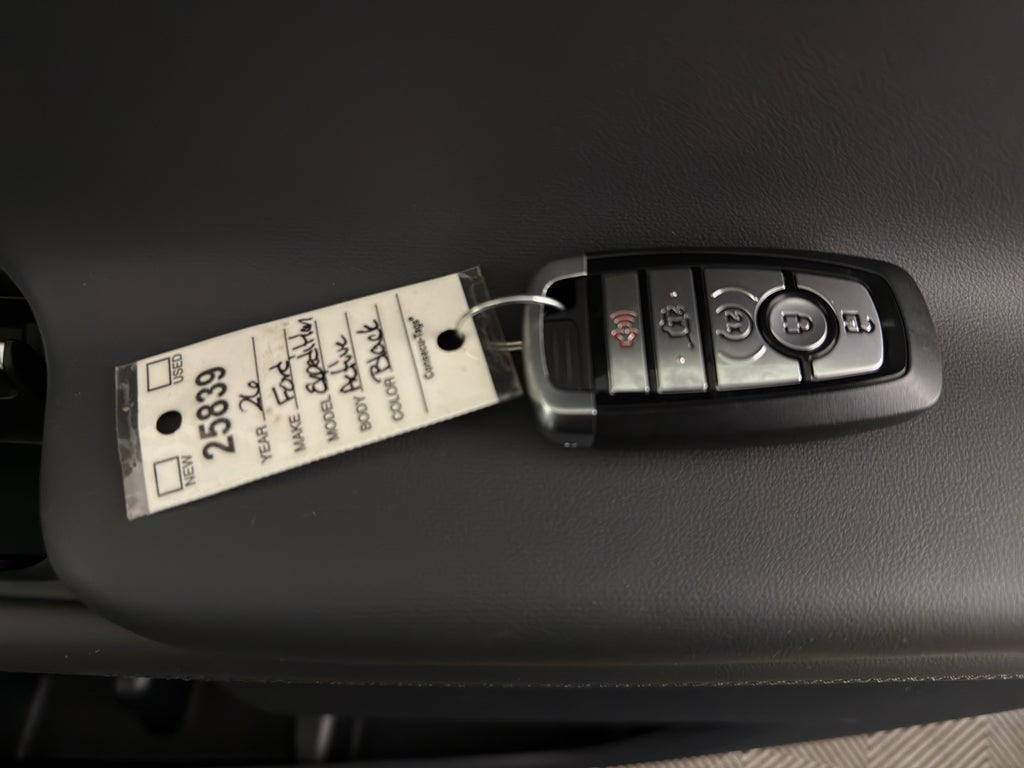 2026 Ford Expedition Active