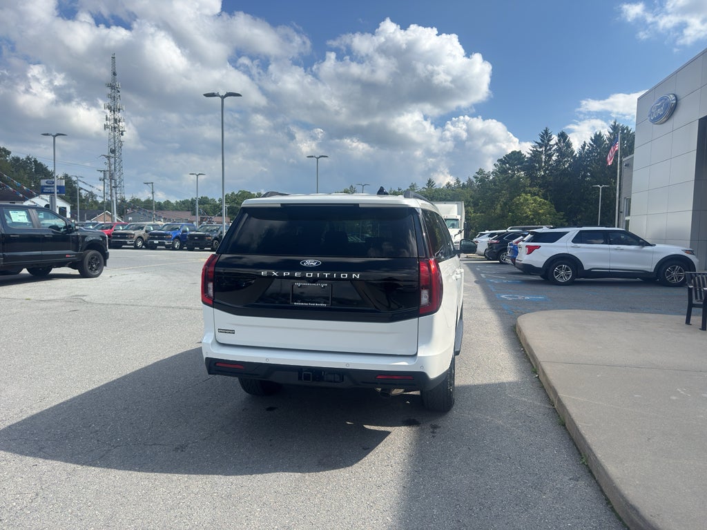 2027 Ford Expedition Active