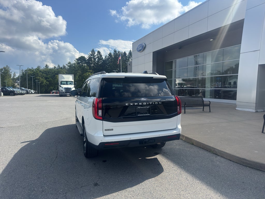 2027 Ford Expedition Active