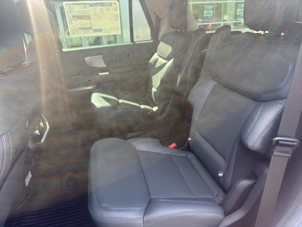 2027 Ford Expedition Active