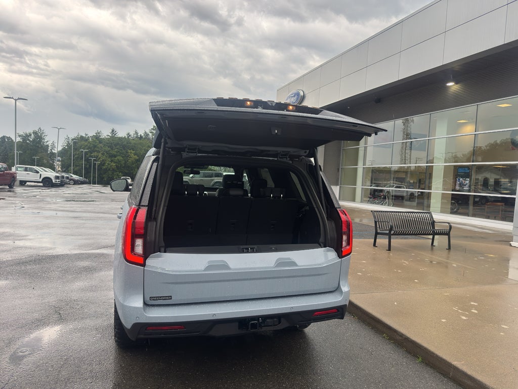 2027 Ford Expedition Tremor