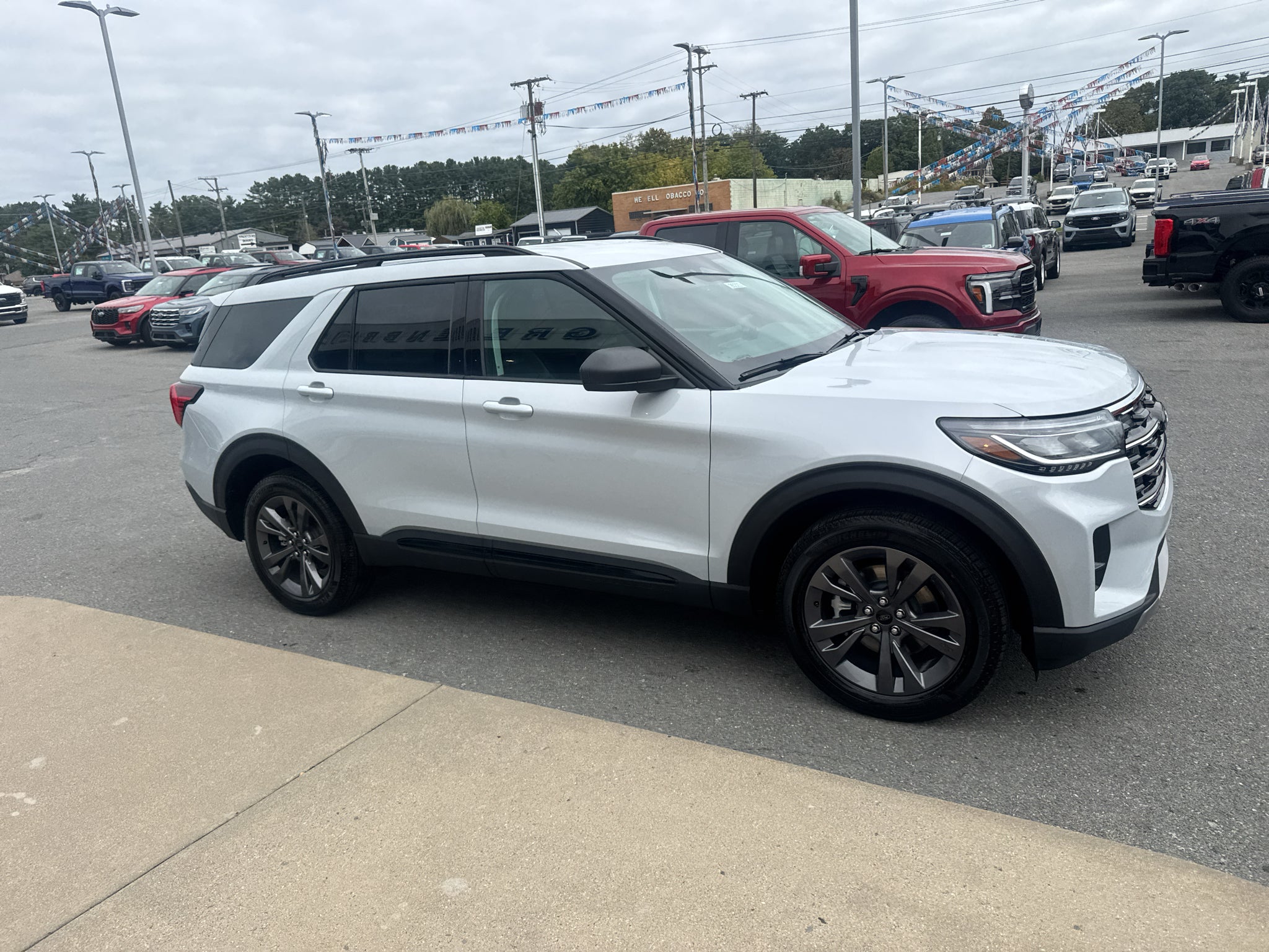 2026 Ford Explorer Active w/200A Pkg