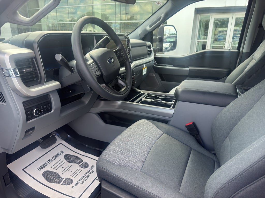 2026 Ford F-350 XLT