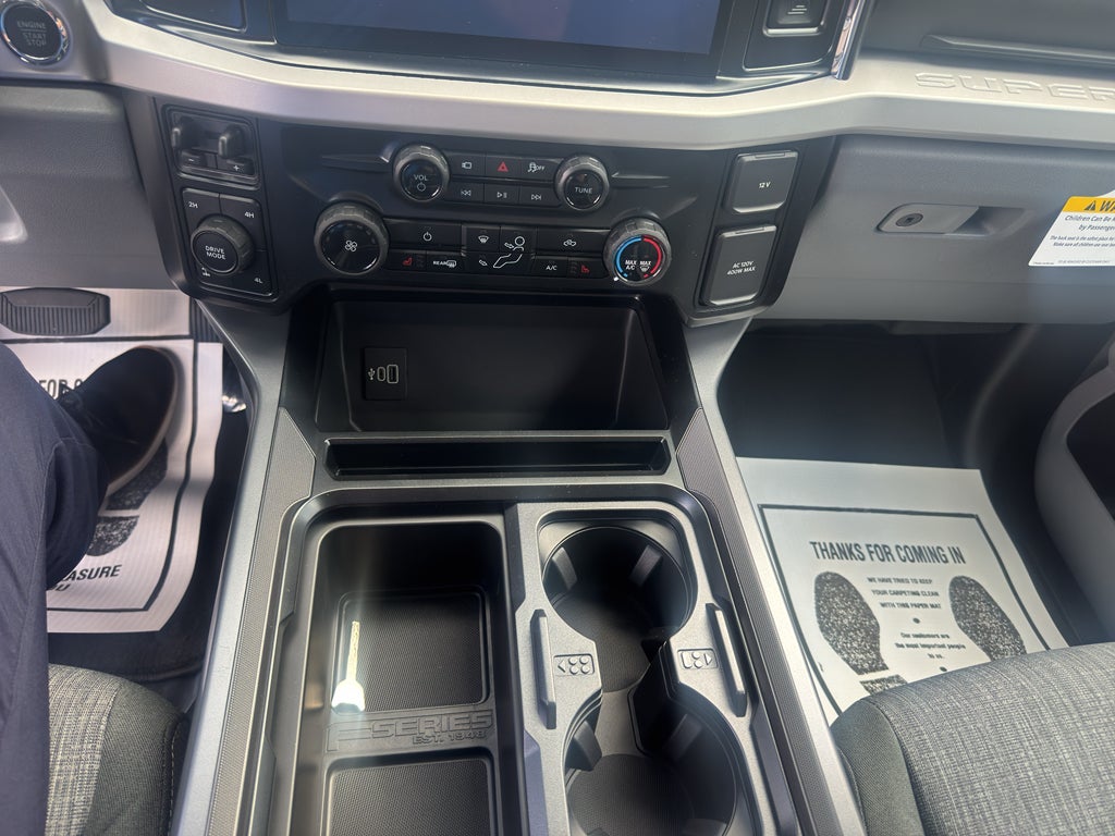 2026 Ford F-350 XLT