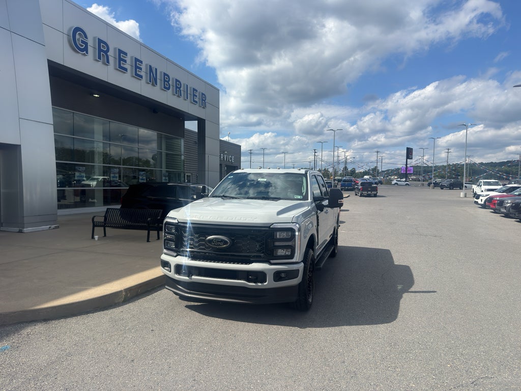 2026 Ford F-350 XLT