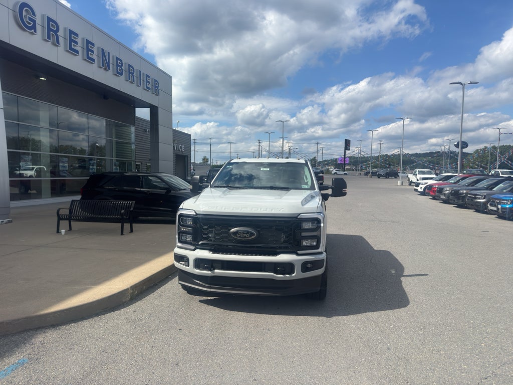 2026 Ford F-350 XLT