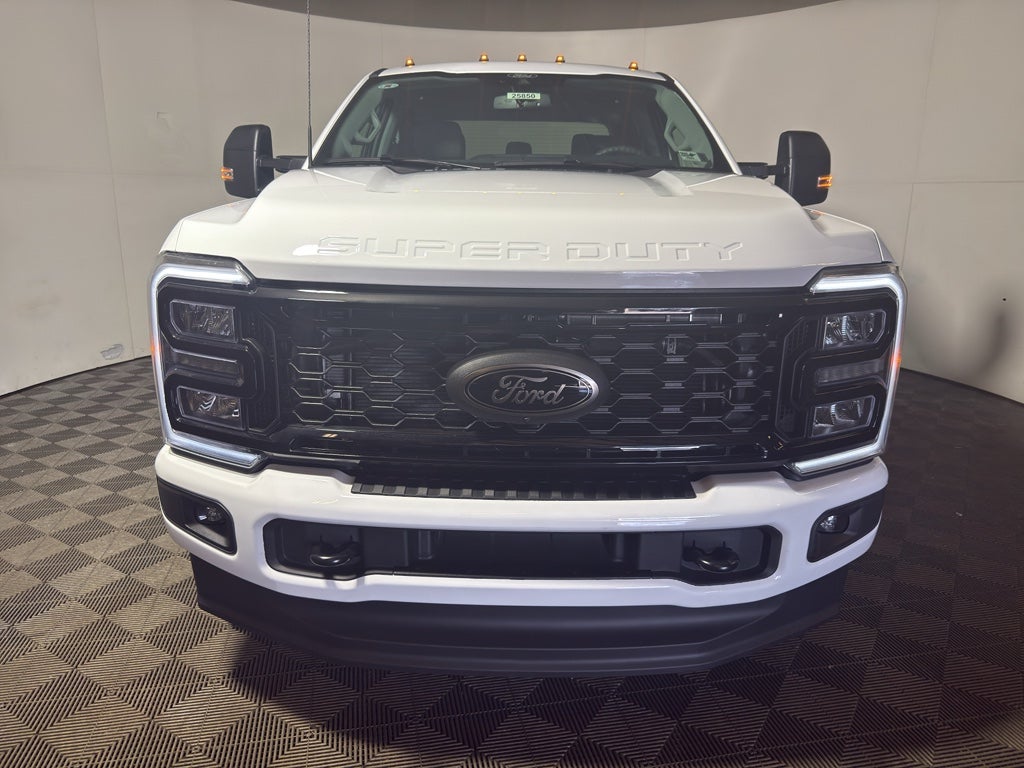 2026 Ford F-350 XLT