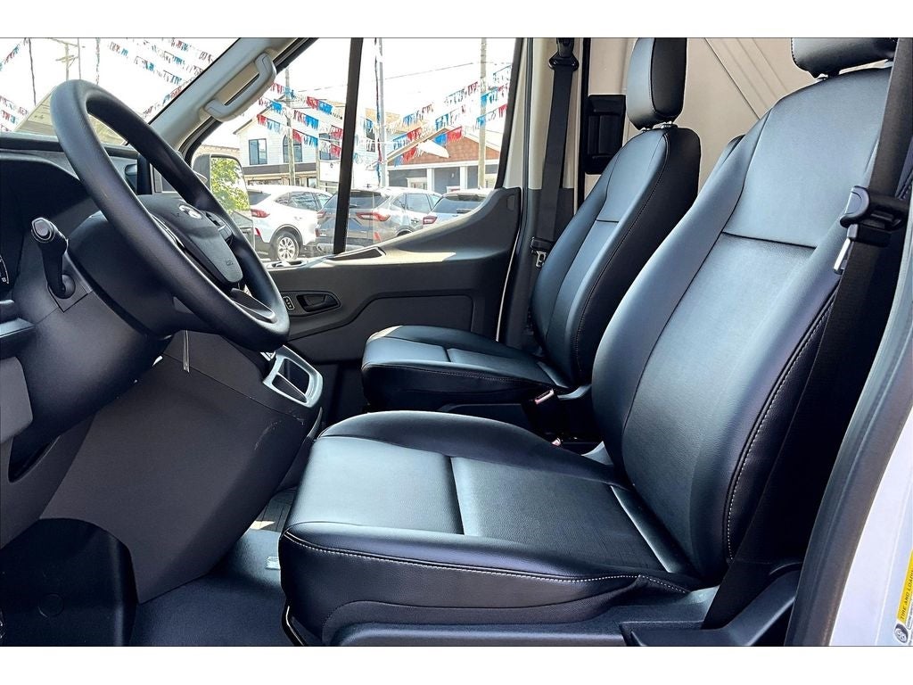2025 Ford Transit Van Base