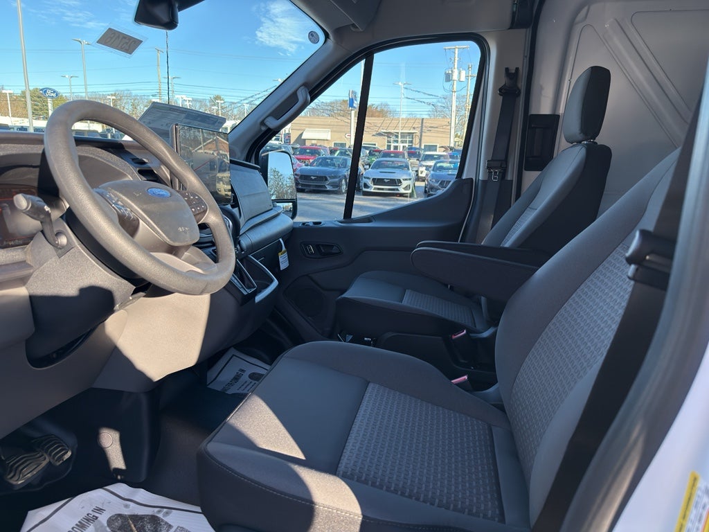 2026 Ford Transit Van Base