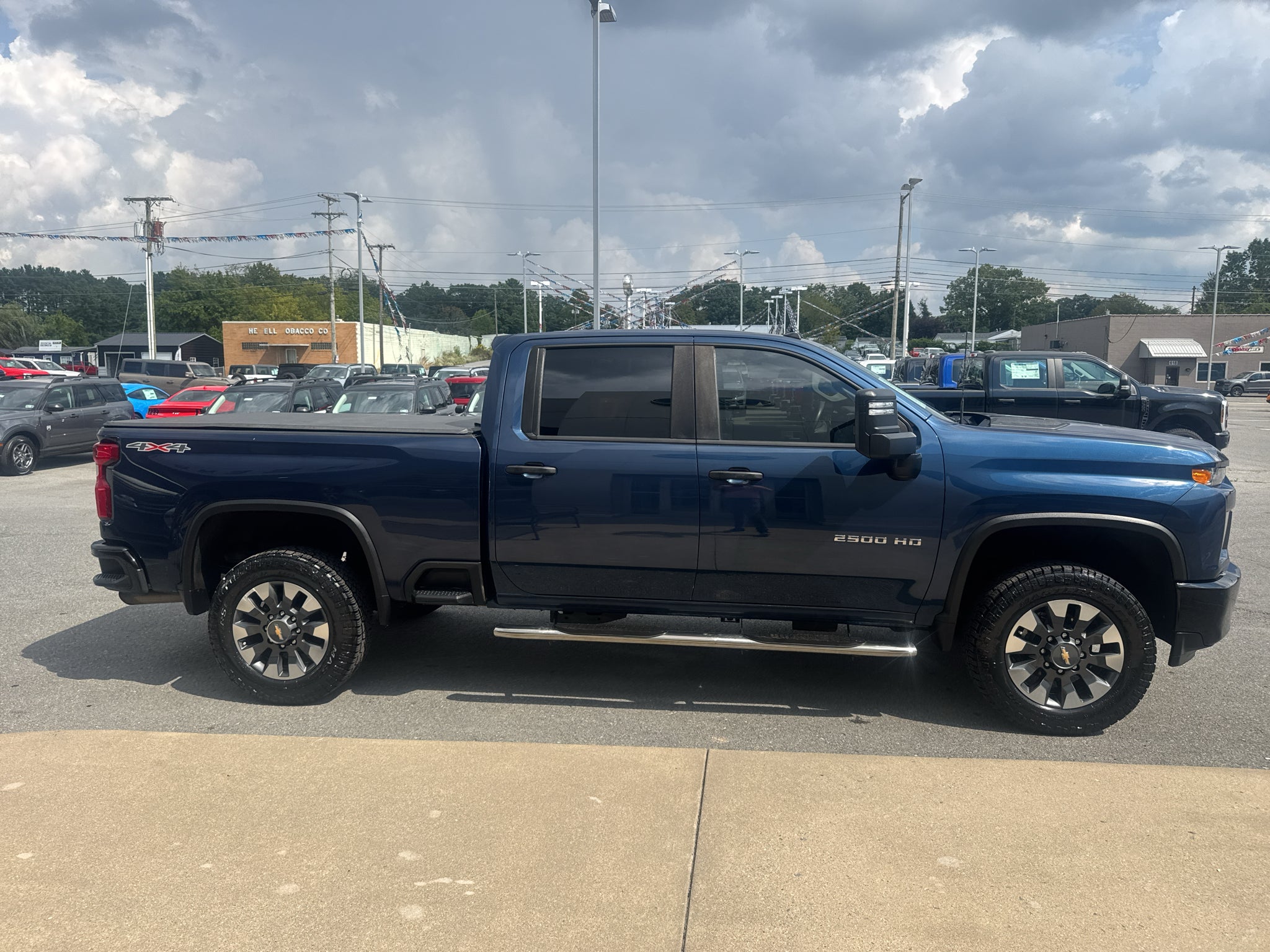 2021 Chevrolet Silverado Custom