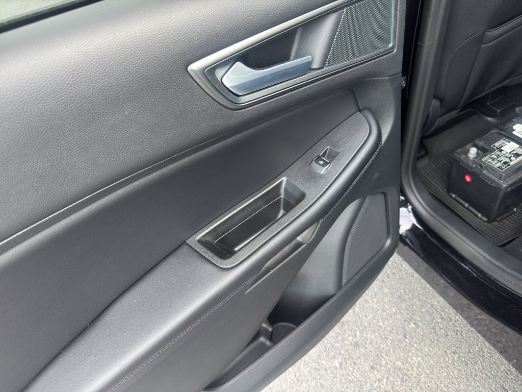 2024 Ford Edge SE - Photo 31