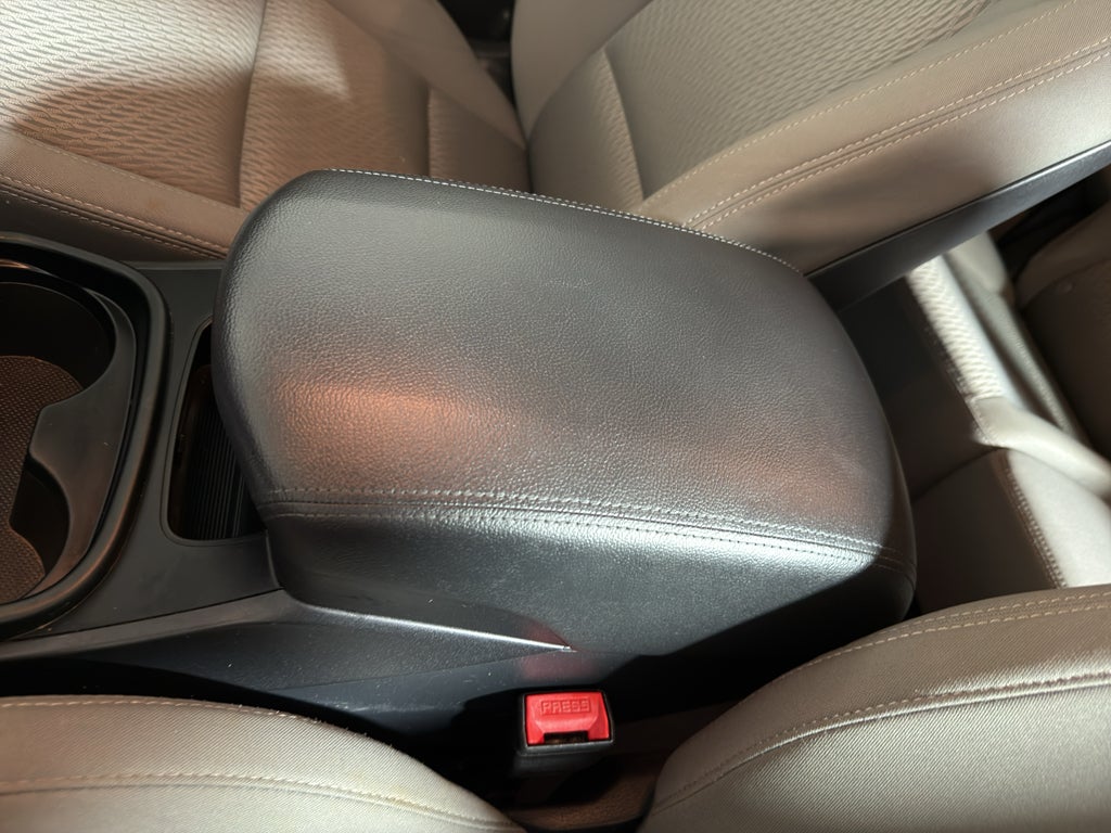 2017 Hyundai Santa Fe XL SE