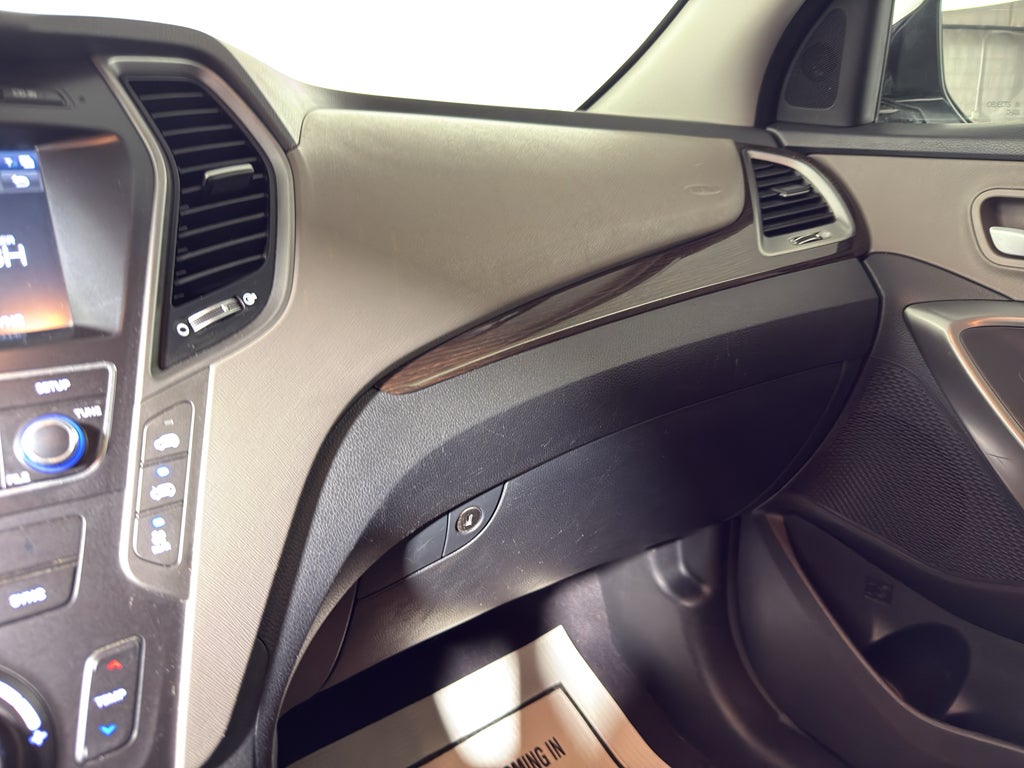 2017 Hyundai Santa Fe XL SE