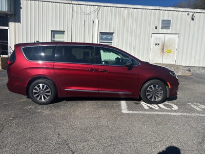 2023 Chrysler Pacifica Hybrid Limited